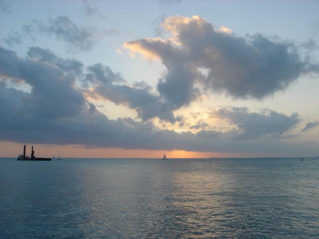 2005/01(Jan)/03(KeyWest)/640x480_2005-01-29 16-57-31.JPG